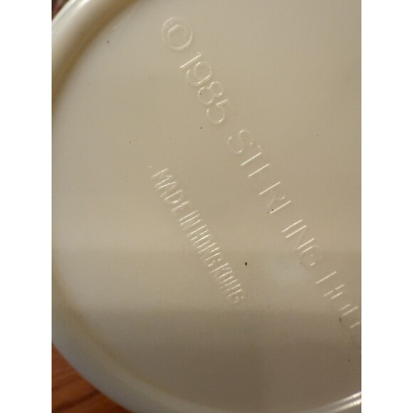 4 Vintage Holiday Christmas Mugs Sterling House 1985 Plastic Nostalgia Santa New - Picture 7 of 10